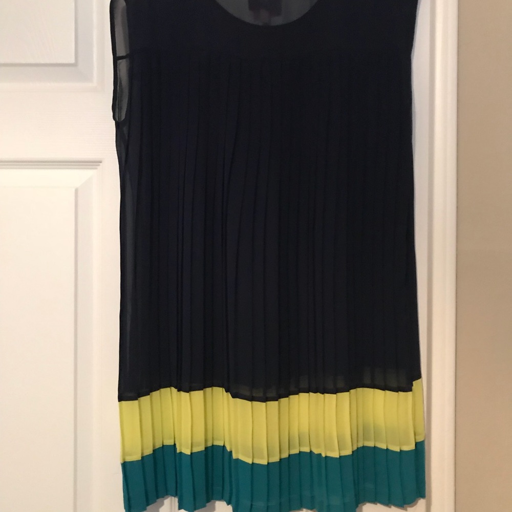 Romeo & Juliet Couture Top size: Medium